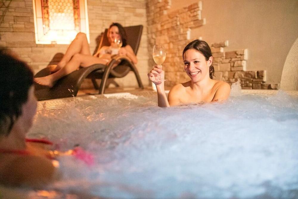 Wine Wellness Hotel Amande Hustopeče Extérieur photo