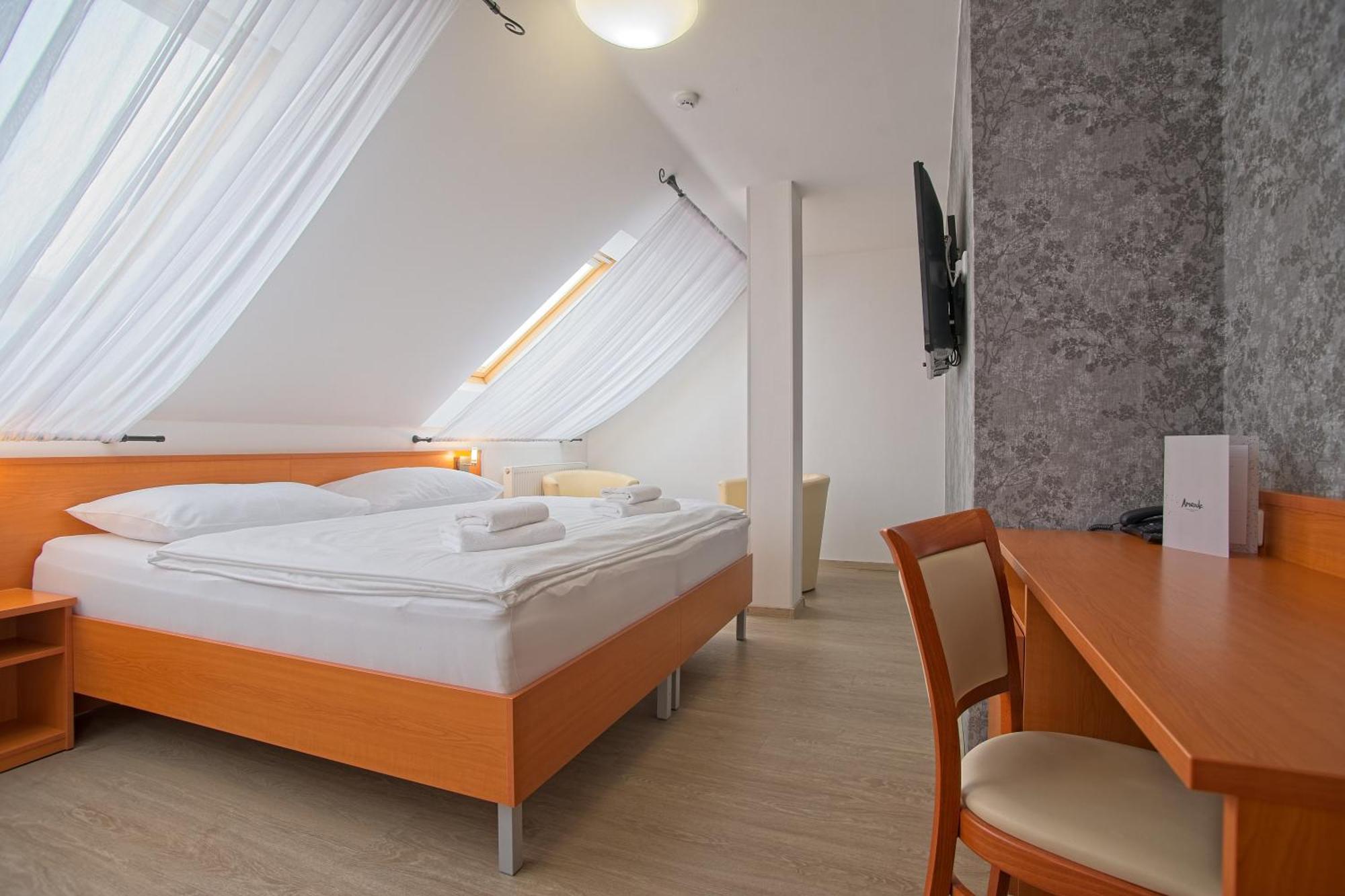 Wine Wellness Hotel Amande Hustopeče Extérieur photo