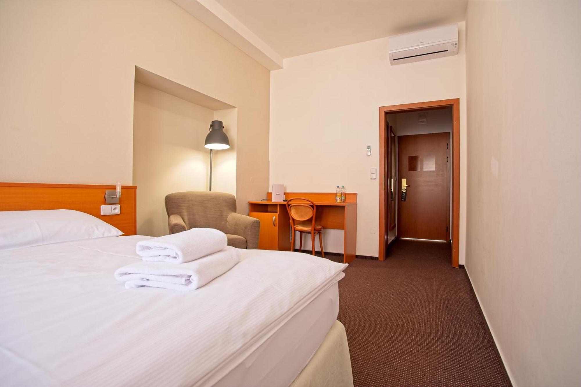 Wine Wellness Hotel Amande Hustopeče Extérieur photo