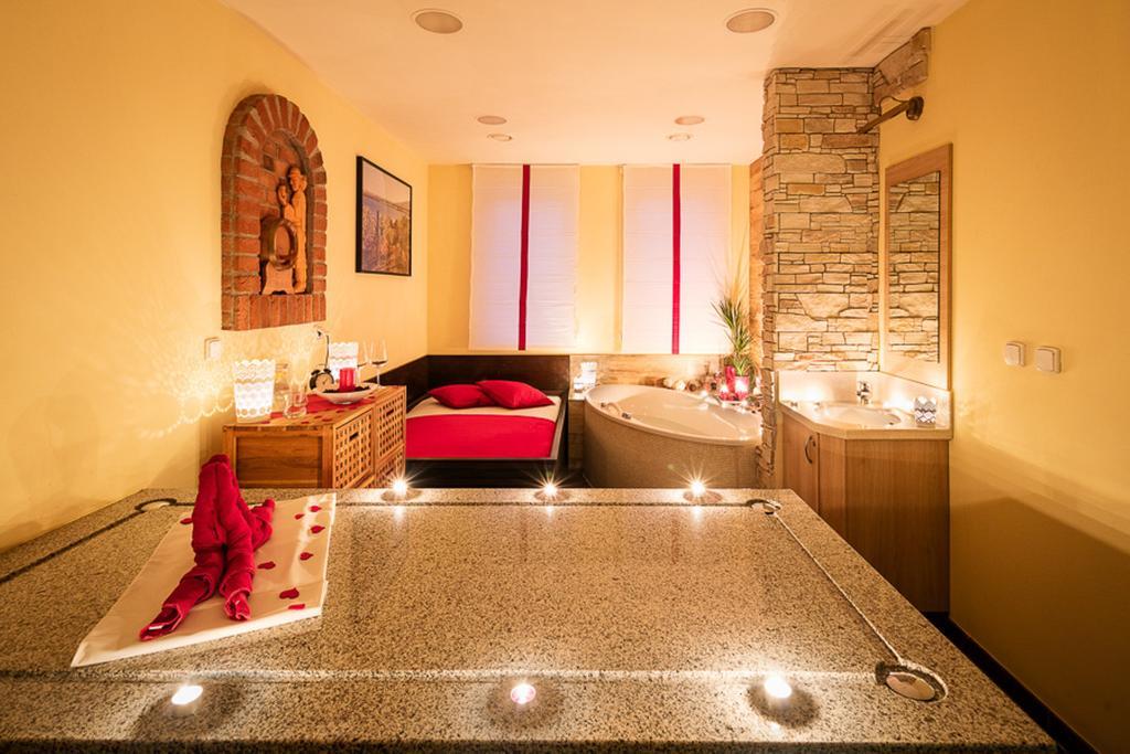 Wine Wellness Hotel Amande Hustopeče Extérieur photo