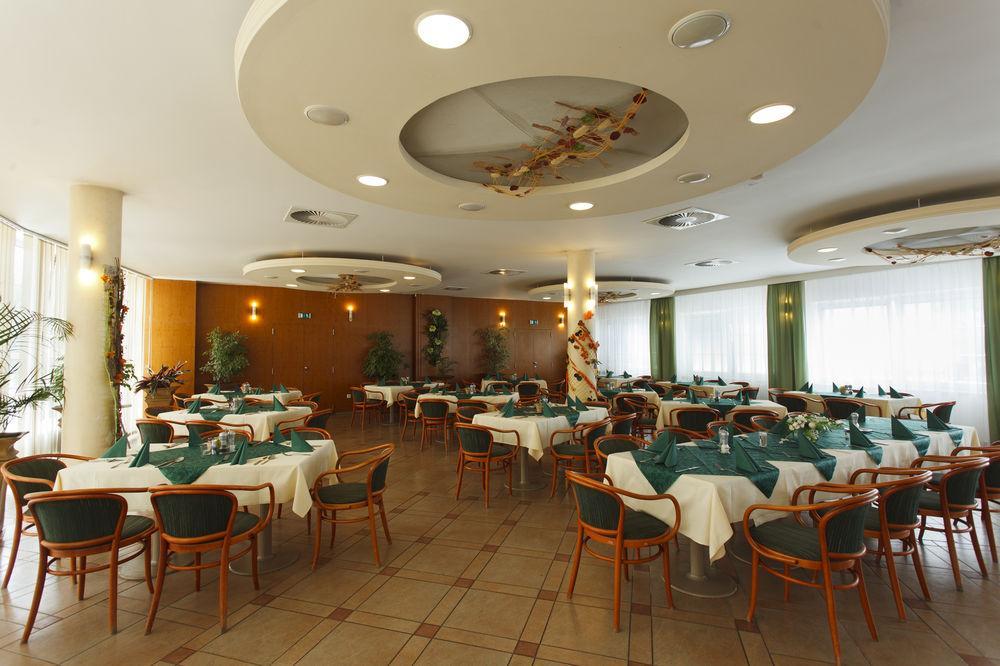 Wine Wellness Hotel Amande Hustopeče Extérieur photo