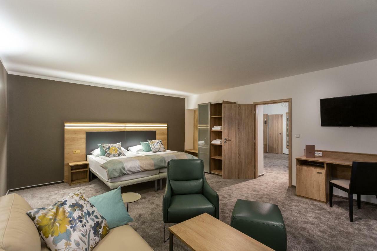 Wine Wellness Hotel Amande Hustopeče Extérieur photo